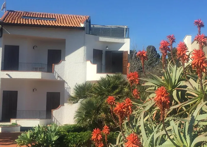 Giardino Sul Mare * ジャルディーニ・ナクソス