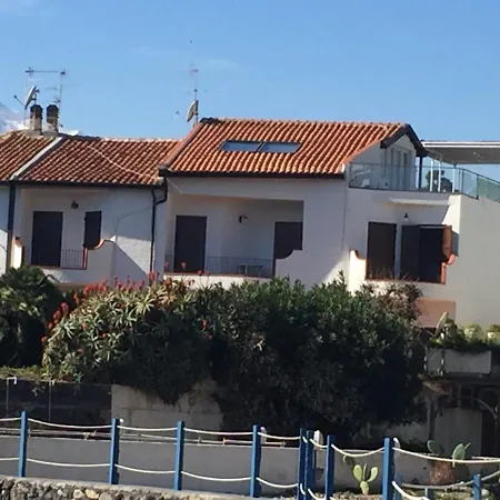 Appartamento Giardino Sul Mare Giardini Naxos