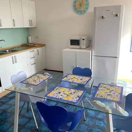 Giardino Sul Mare 贾迪尼-纳克索斯