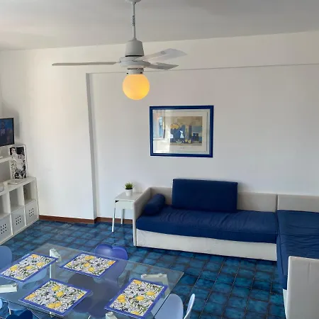 Giardino Sul Mare 公寓 *