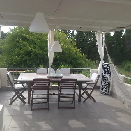 Giardino Sul Mare * جيارديني ناكسوس
