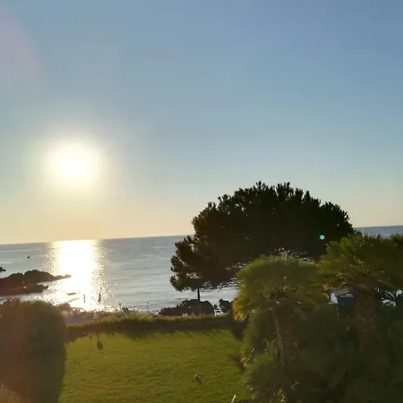 Giardino Sul Mare * جيارديني ناكسوس