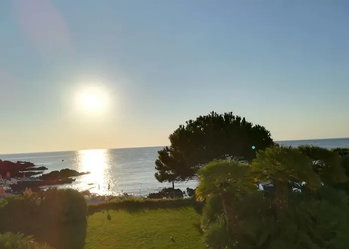 Giardino Sul Mare * Джардини-Наксос